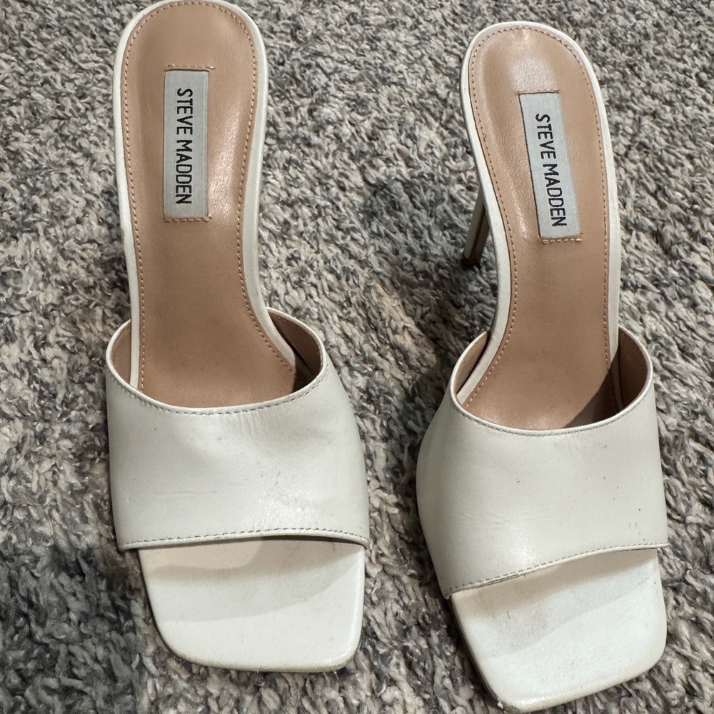 Steve Madden heel